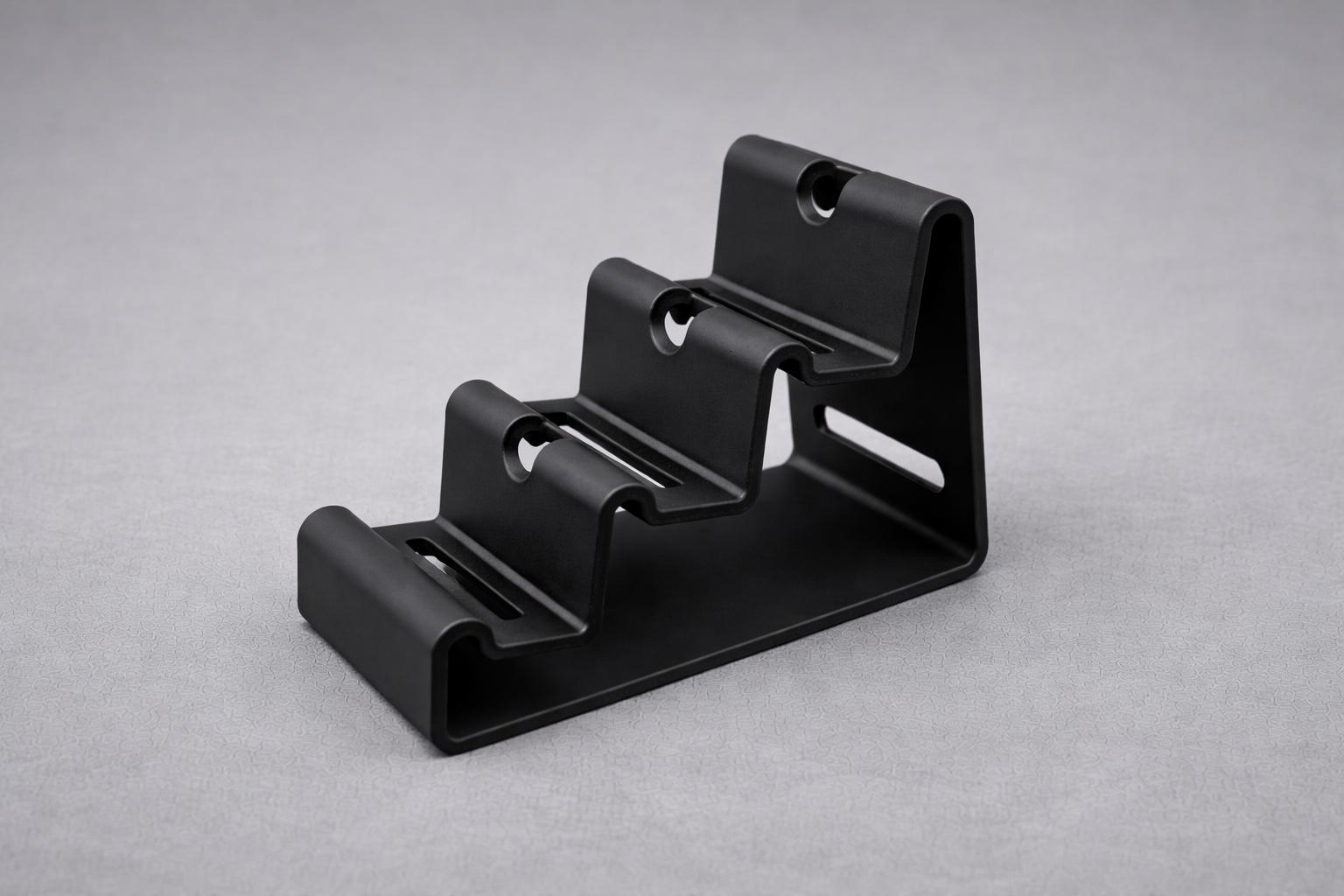 G RaX  Handheld gaming console rack for up to 3 devices in black